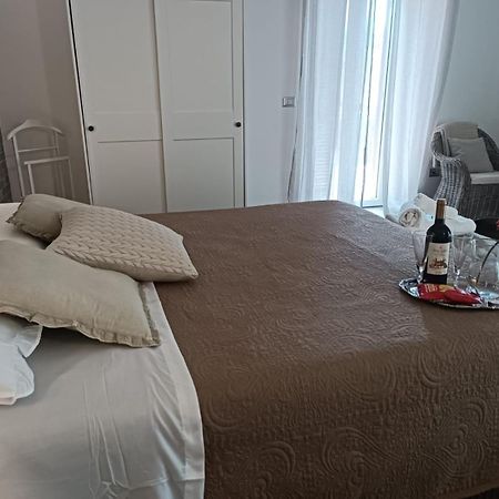 Casa Rosamari - Su Lago Di Posta Fibreno, Appartamento Con Camino Kültér fotó
