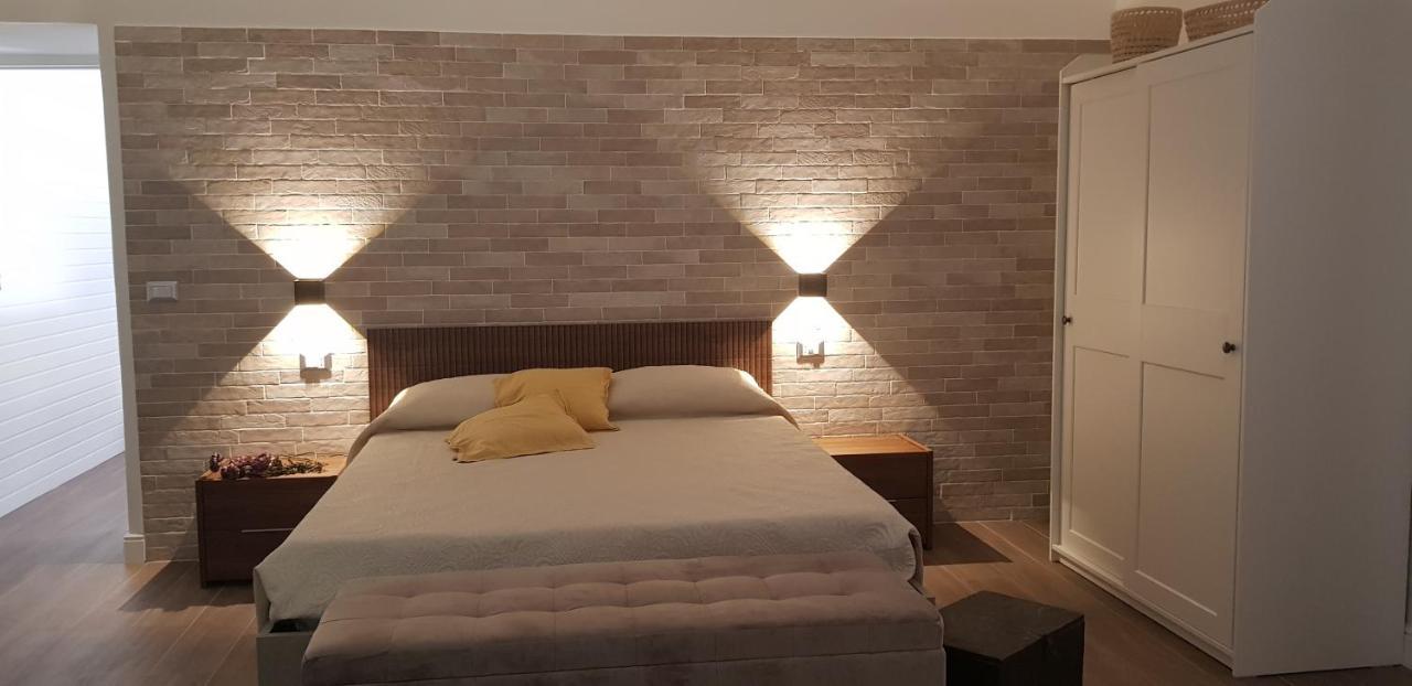 Casa Rosamari - Su Lago Di Posta Fibreno, Appartamento Con Camino Kültér fotó