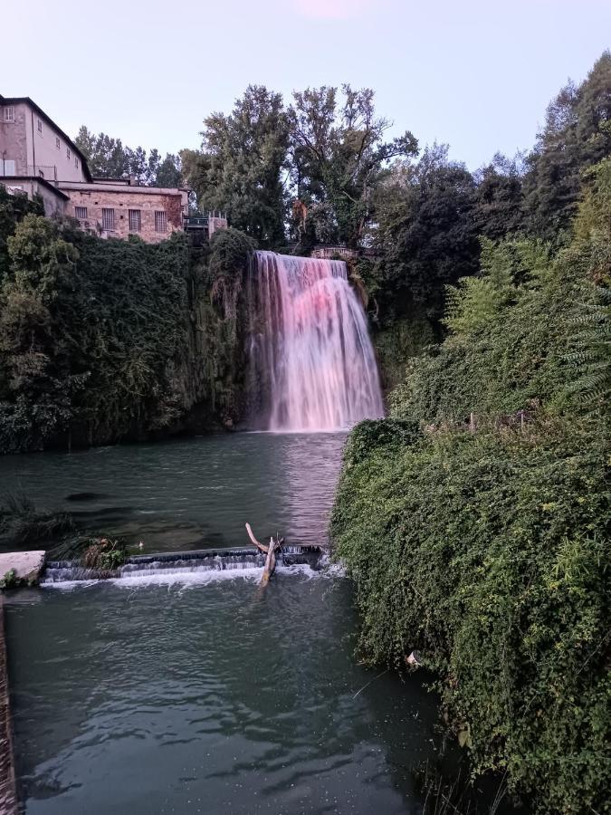 Casa Rosamari - Su Lago Di Posta Fibreno, Appartamento Con Camino Kültér fotó
