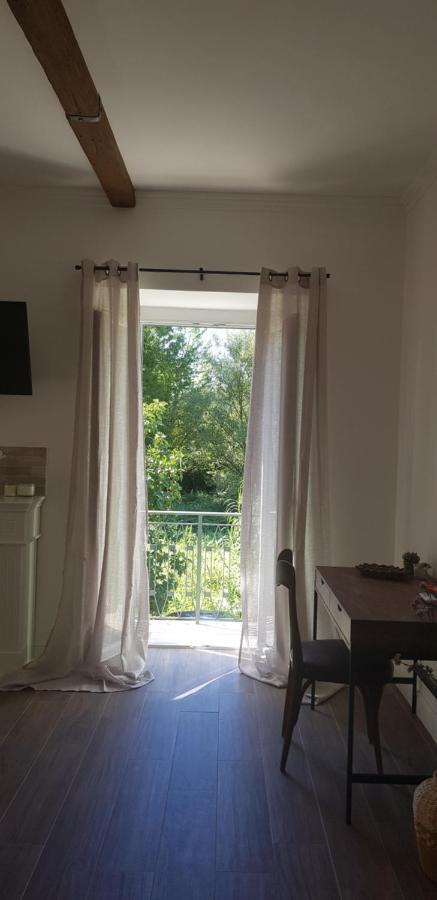Casa Rosamari - Su Lago Di Posta Fibreno, Appartamento Con Camino Kültér fotó