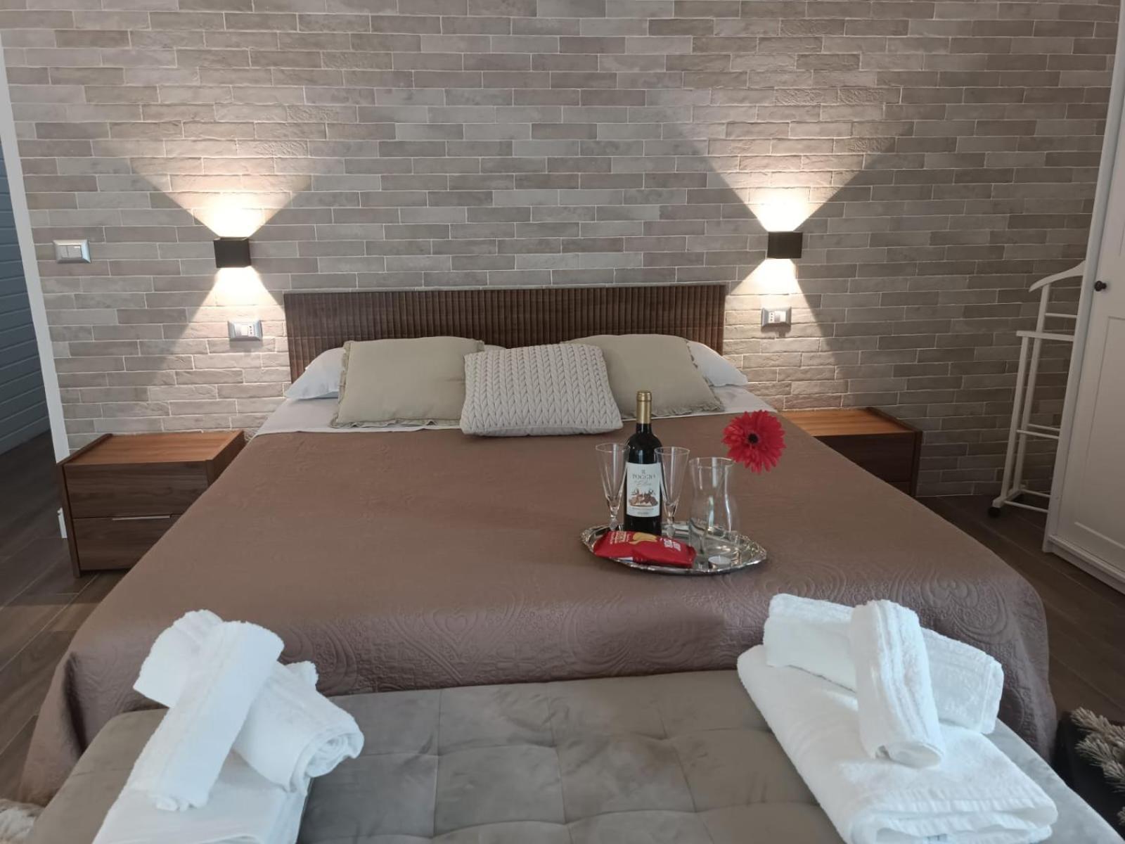 Casa Rosamari - Su Lago Di Posta Fibreno, Appartamento Con Camino Kültér fotó